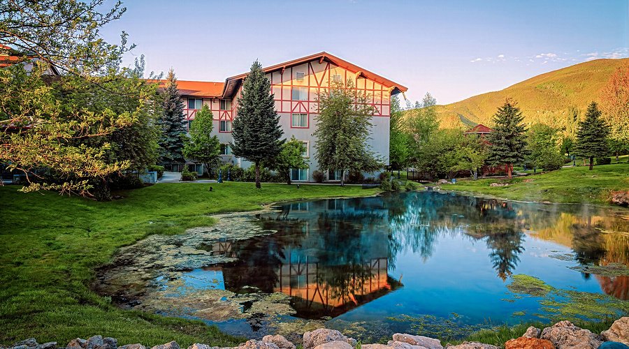 Bridal hair and makeup at Zermatt Resort, Midway, Utah